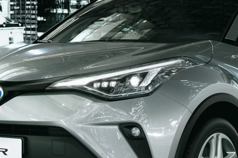 Toyota — מבט חיצוני על הרכב