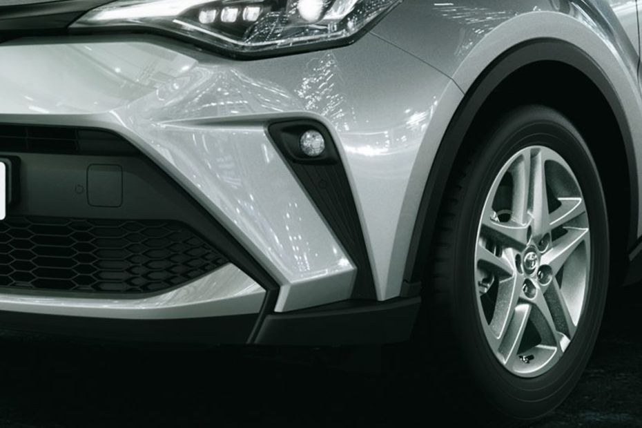 Toyota — מבט חיצוני על הרכב