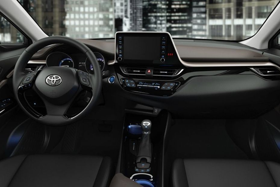 Toyota — תא הנוסעים מבפנים